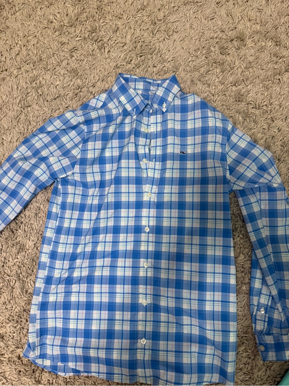 Vineyard vines performance button up